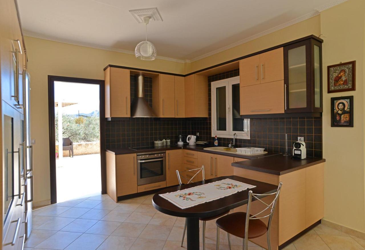 Villa Konstantinos 6 Bedrooms Aegina Экстерьер фото