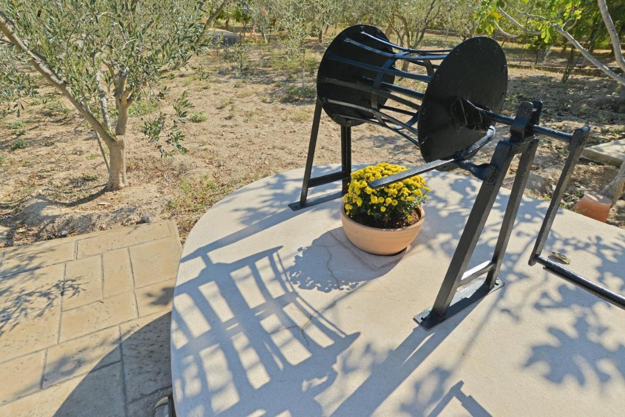 Villa Konstantinos 6 Bedrooms Aegina Экстерьер фото